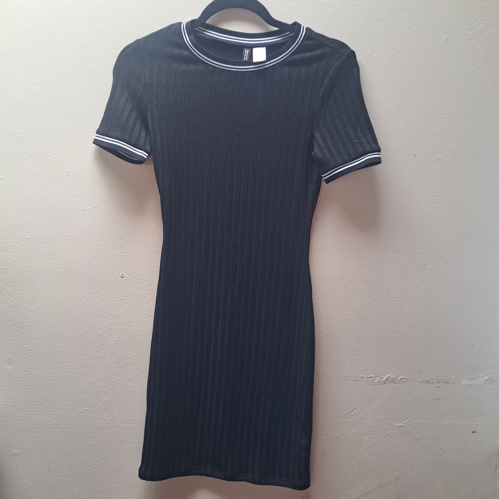 HM Divided Womens Black Ribbed Bodycon Mini Dress Short Sleeve Striped Trim Sz 2